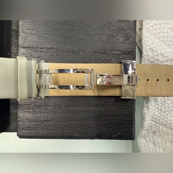 Swarovski Women’s Swiss Made Crystal Bracelet Watch – Silver w/ Box FWD235SIM4 - Picture 10 of 14